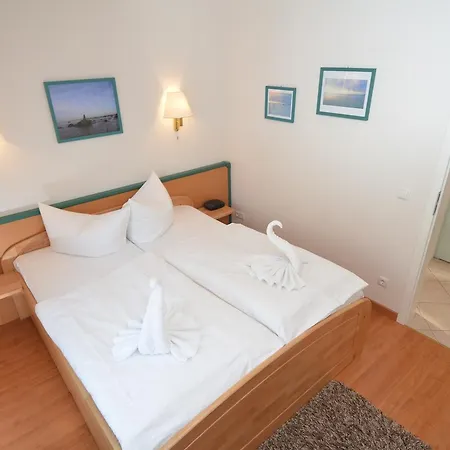 Wohnpark Stadt Hamburg - Apt. 09 アパート ビンツ